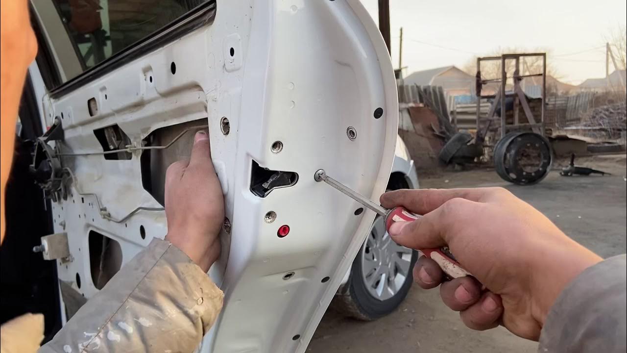 Как поменять заднюю дверь лада калина Не открывалась дверь Lada Калина седан, 1,6 л, 2006 года своими руками DRIVE2