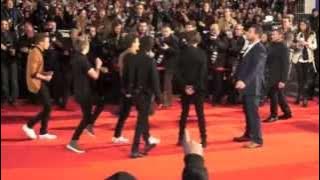 Psy Gangnam Style   One Direction in Cannes with NRJ Music Awards 2013