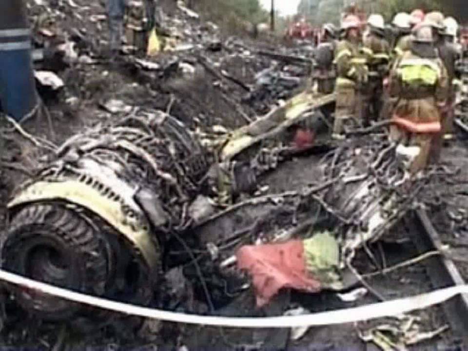 14 сентября 2008 г. Катастрофа Boeing 737 в Перми. Катастрофа Боинг 737 в Перми 2008. Крушение Боинга 737 в Перми. 14 Сентября 2008 года авиакатастрофа Boeing 737 в Перми.