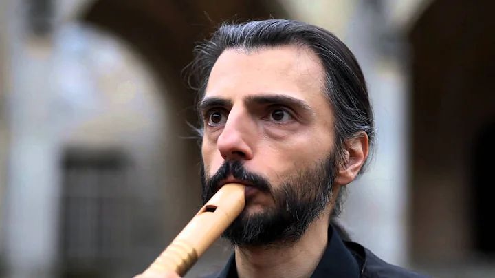 Franois Lazarevitch plays "Doen Daphne D'over Scho...