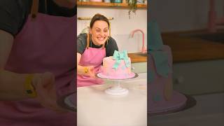 Wanna learn how to sugar paste a cake? it’s super easy to do &amp; Sally’s gonna show you how!