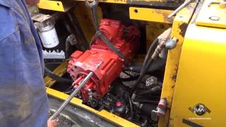 How to Install a Hydraulic Pump on an Excavator