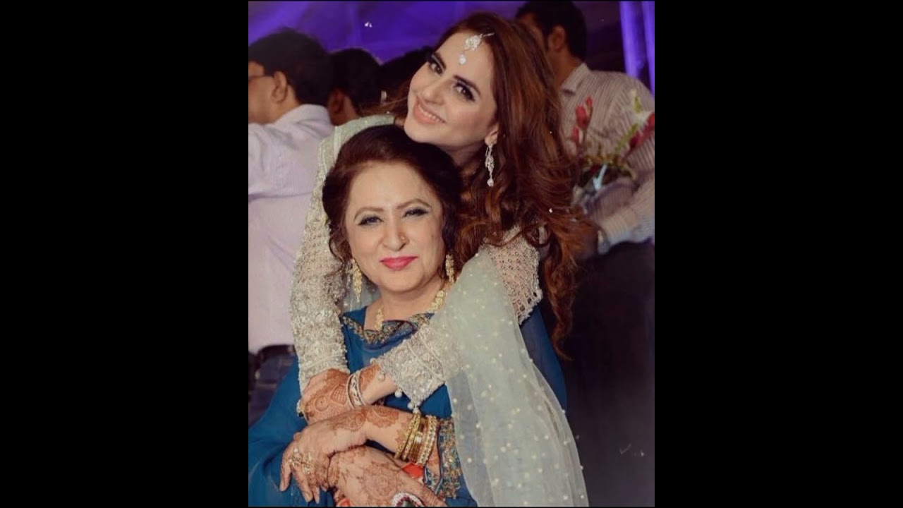 Pakistani actress mother and daughter 