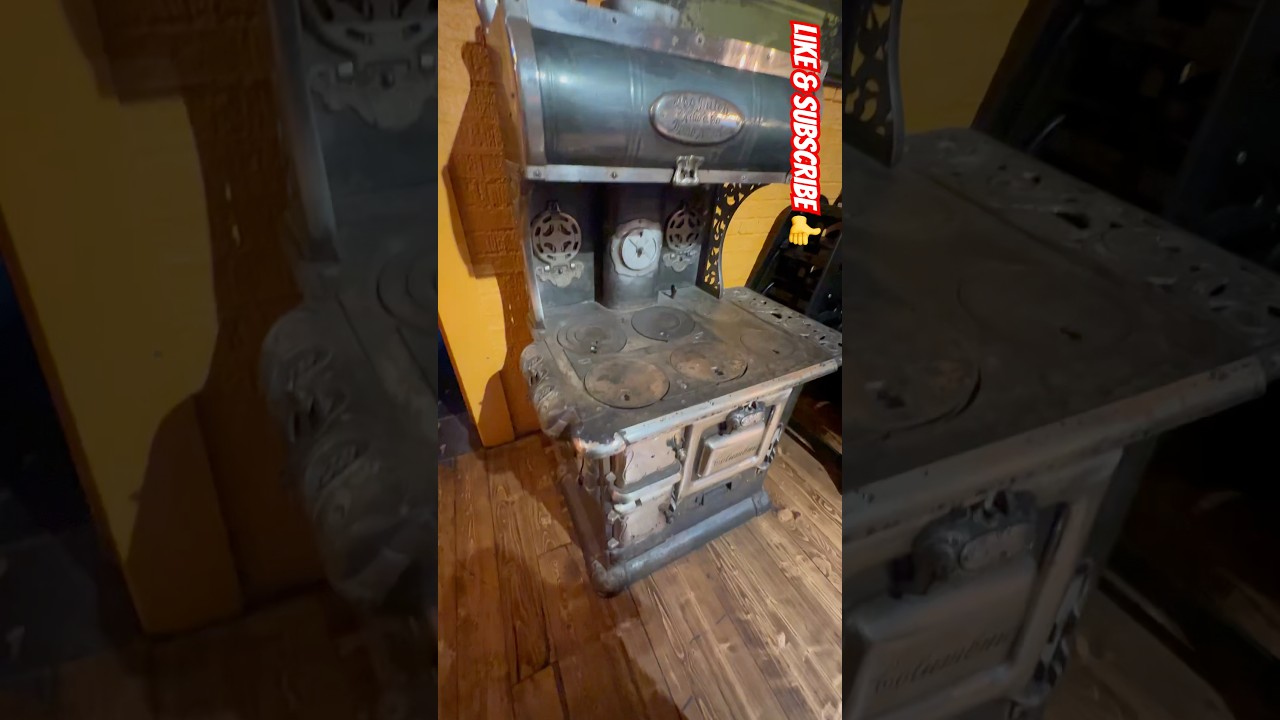 Antique wood fire stove 🔥 