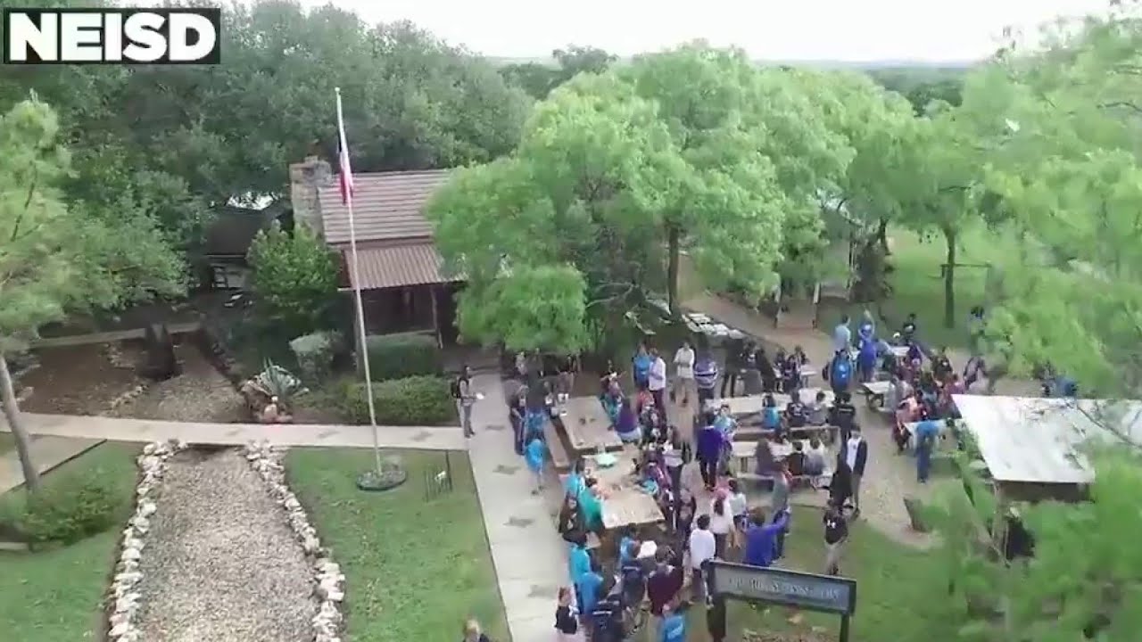 NEISD students visit outdoor museum to celebrate Texas ...