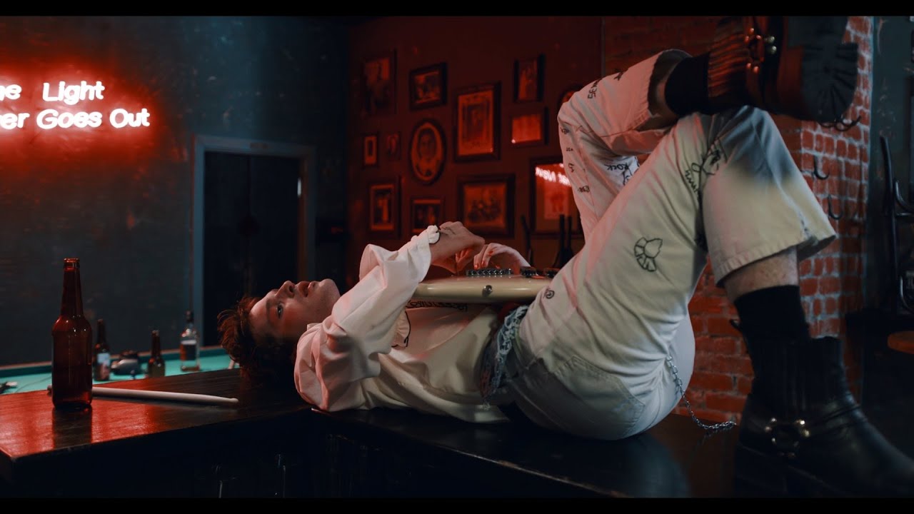 💔 UFERGOLD  Sie liebt mich – Sie liebt mich nicht | Deutscher Punk Rock über Trennung & Herzschmerz