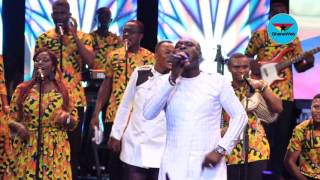 Video voorbeeld van "SP Kofi Sarpong nails performance at own concert"