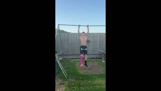 Some calisthenics in my garden while having a broken ankle #calisthenics #pullups #muscleups #tuff