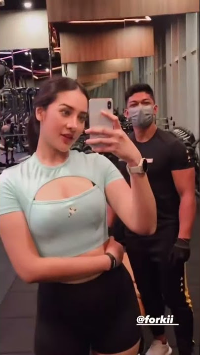 anya geraldine hot parah