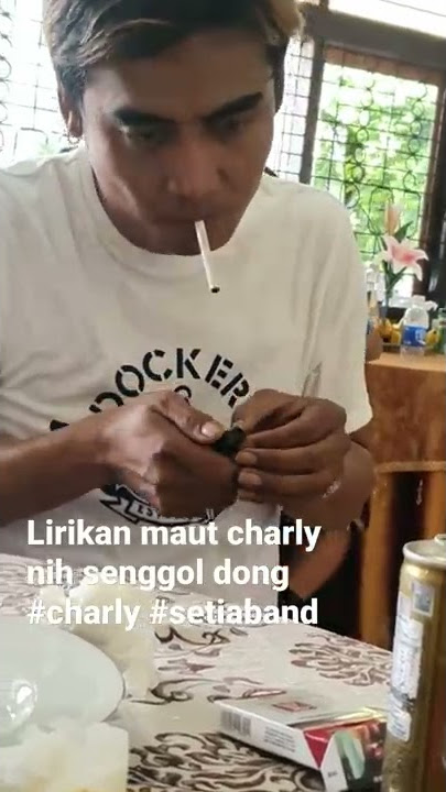 Lirikan maut Charly nih senggol dong #charly