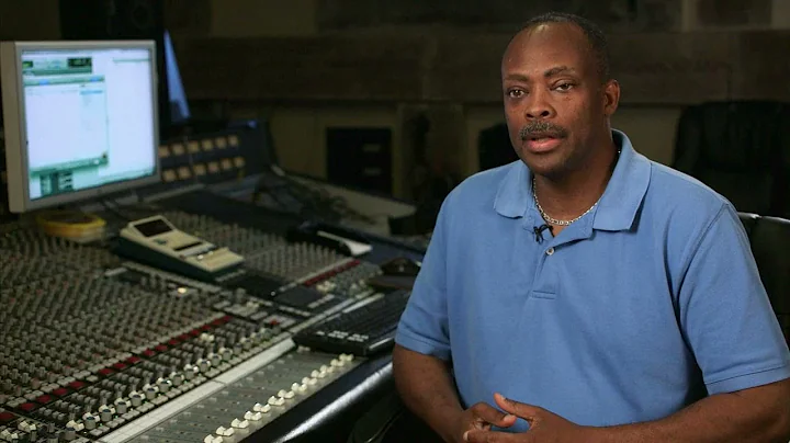 Detroit Performs Clip: Darold Gholston, Artist and...