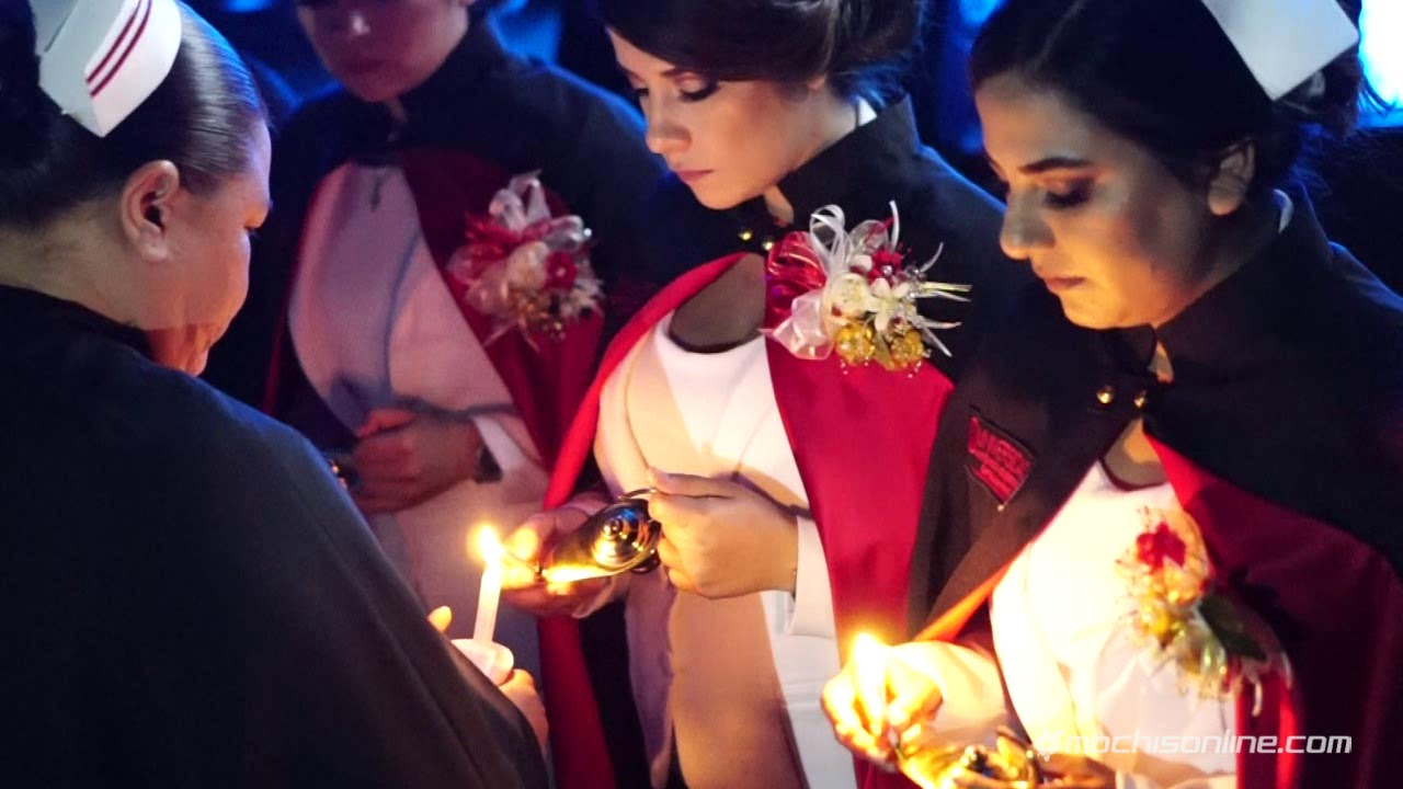 Acto académico y Paso de la Luz de la G2014-2018 de la Lic. en