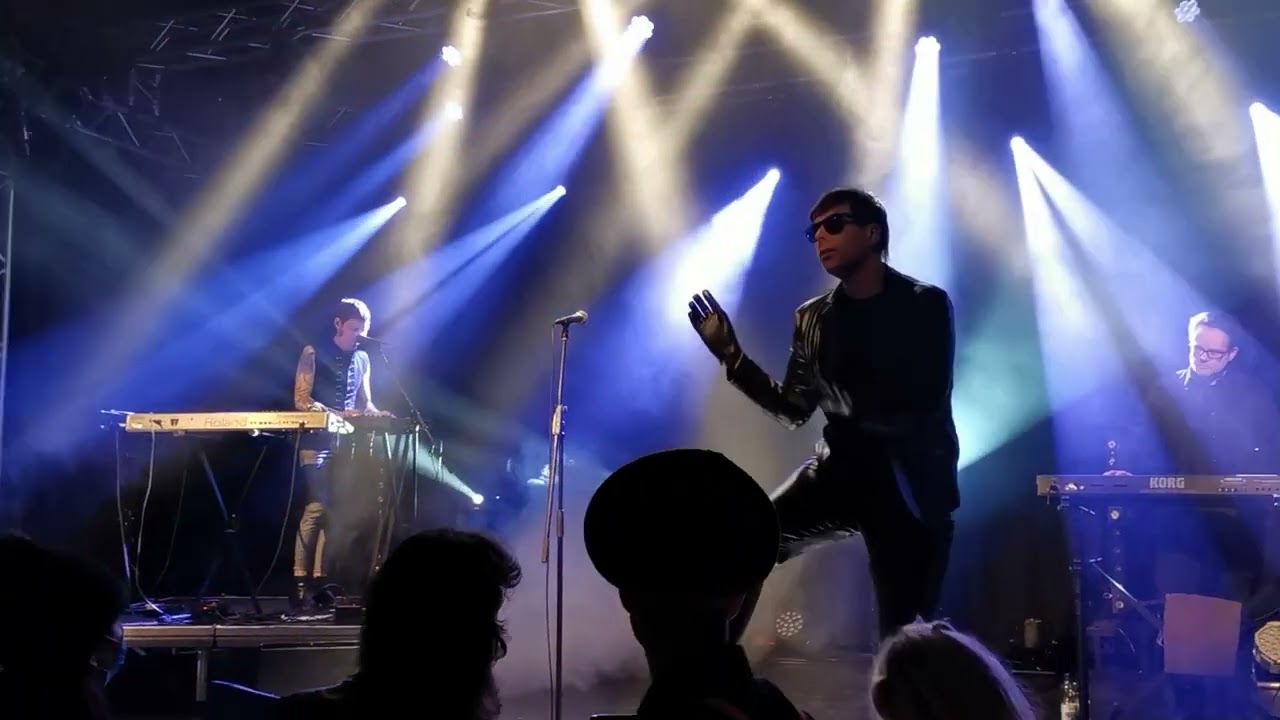 Boytronic - Trigger Track - live @ franz.K Reutlingen 20.11.2021