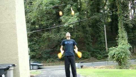 4 club juggling sync fountain singles doubles front