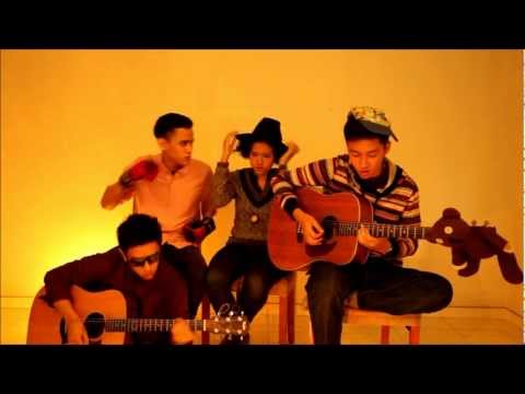 HIVI! - Curi-Curi (Acoustic Version) (Official Music Video)