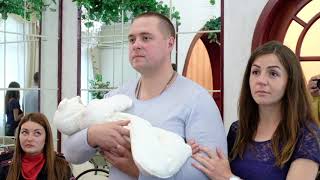 Вручение свидетельства о рождении на день России в 2018 году г Солнечногорск