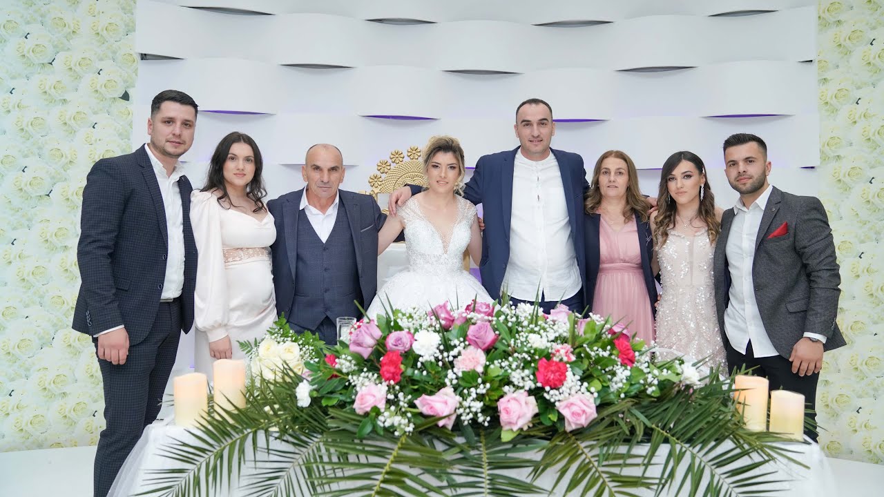 FAMILJA BULLARI HAP DASMËN ME VALLEN POGONISHTE - YouTube