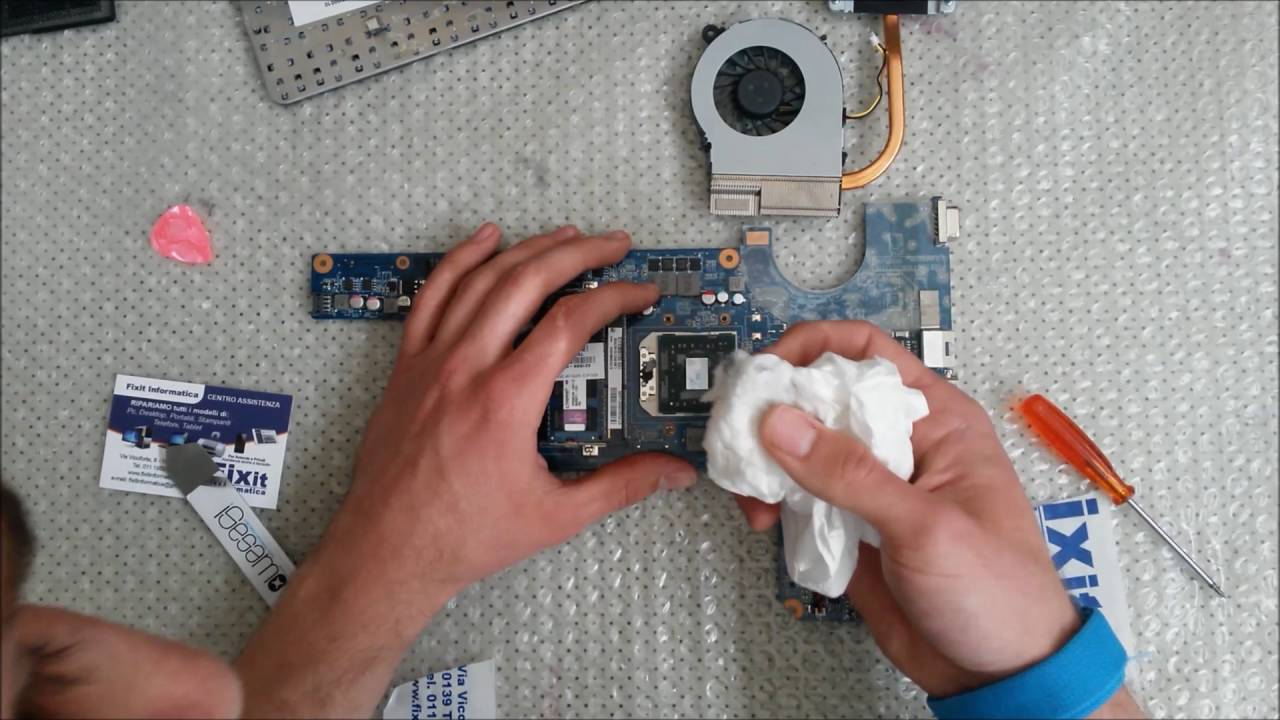Mantenimiento Pc Portatil Como Cambiar Pasta Termica Cpu En Espanol Youtube