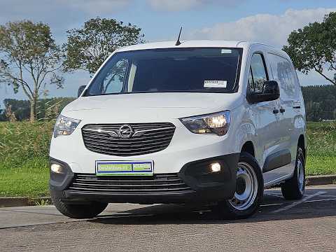 Film: Opel COMBO 1.5 L2 2xZjdeur NAP Eur6 — 2021 — prezentacja pojazdu