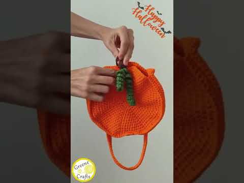 Crochet Trick or Treat Bag for Girls (Pattern in the comments)