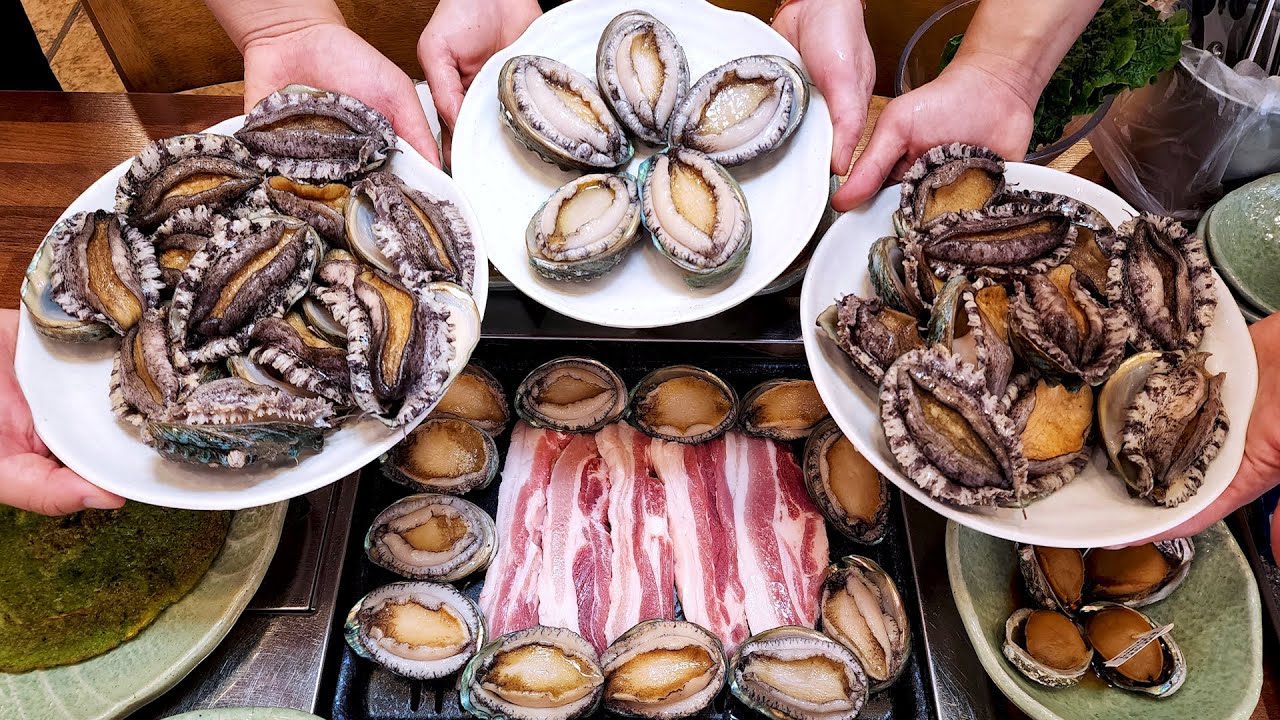 ⁣월 매출 1억, 대왕 전복과 1등급 삼겹살을 한 번에, 역대급 전복 삼겹살 구이, Amazing Skills, Grilled pork belly and ginat abalone