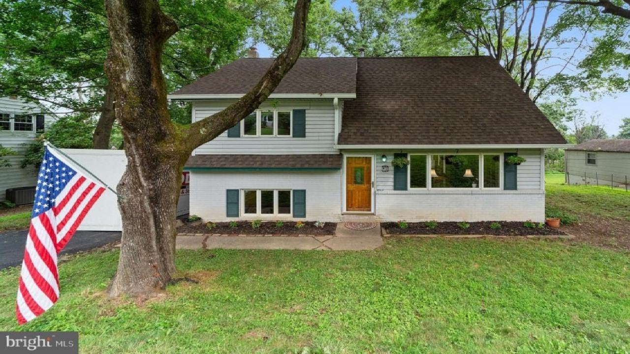 40 JACQUELINE DRIVE, PAOLI, PA Presented by Karen Garbutt. YouTube