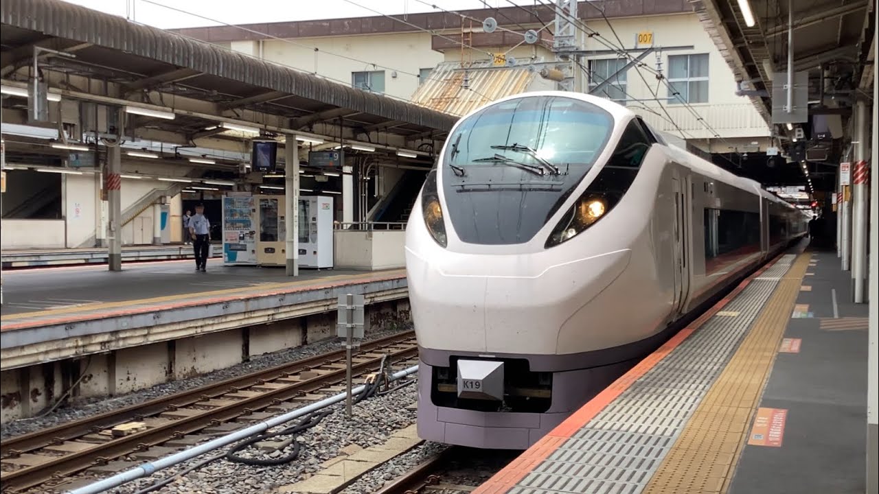常磐線特急ときわ59号勝田行きE657系59MK19と上野東京ライン普通土浦行きE531系1169MK465+E531系K404、特急ひたち8 ...