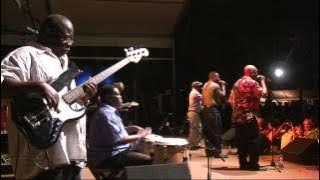 4 Etoiles - Kabibi - LIVE at Afrikafestival Hertme 2010