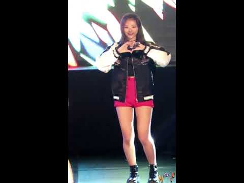 2016.09.29 아이오아이(I.O.I) - Pick Me(임나영) *군장대학교 축제*