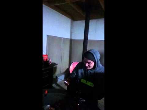 How to ash a cigarette