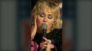 Miley Cyrus, Super Bowl - Angels Like You