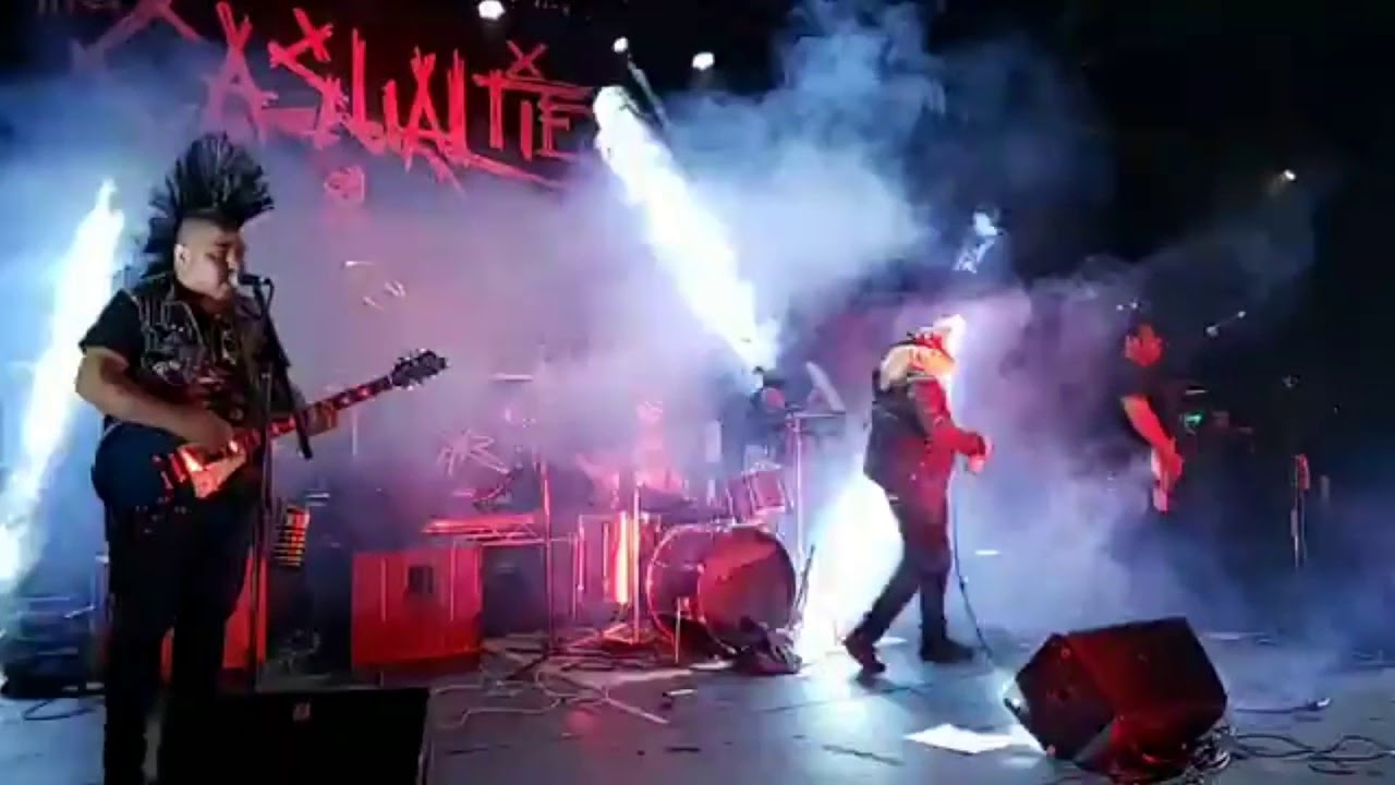 Informal Society - Drinking Problem (Live at Garden Amp)