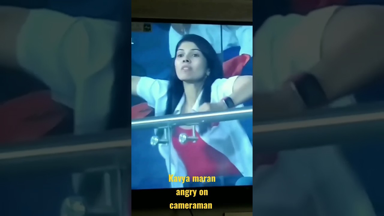 kavya Maran angry on cameraman 