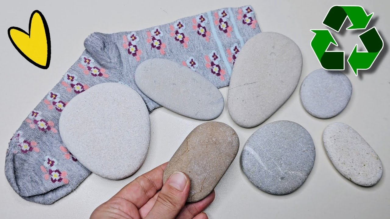 The Cutest Idea Made with Socks and Large Pebbles ♻️ 🥰