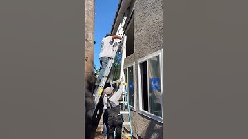 Teamwork in action! 🪟💪#MakingItHappen #SkilledInstallers #AttentionToDetail #AmericanVisionWindows