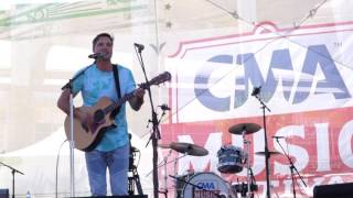 Walker Hayes - Your Girlfriend Does LIVE //CMAfest 6.9.17