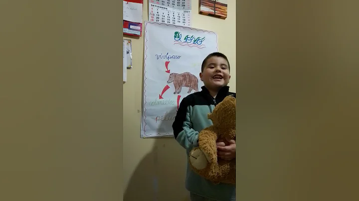 Steve Medina en su exposicin del oso