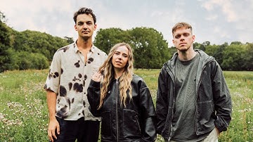 Andromedik, A Little Sound & Basstripper - Sunlight