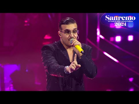 Sanremo 2024 - Geolier canta &quot;I p&#039; me, tu p&#039; te&quot;