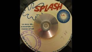 Video thumbnail of "Lloyd Charmers - Oh Me Oh My (Splash) 1970"