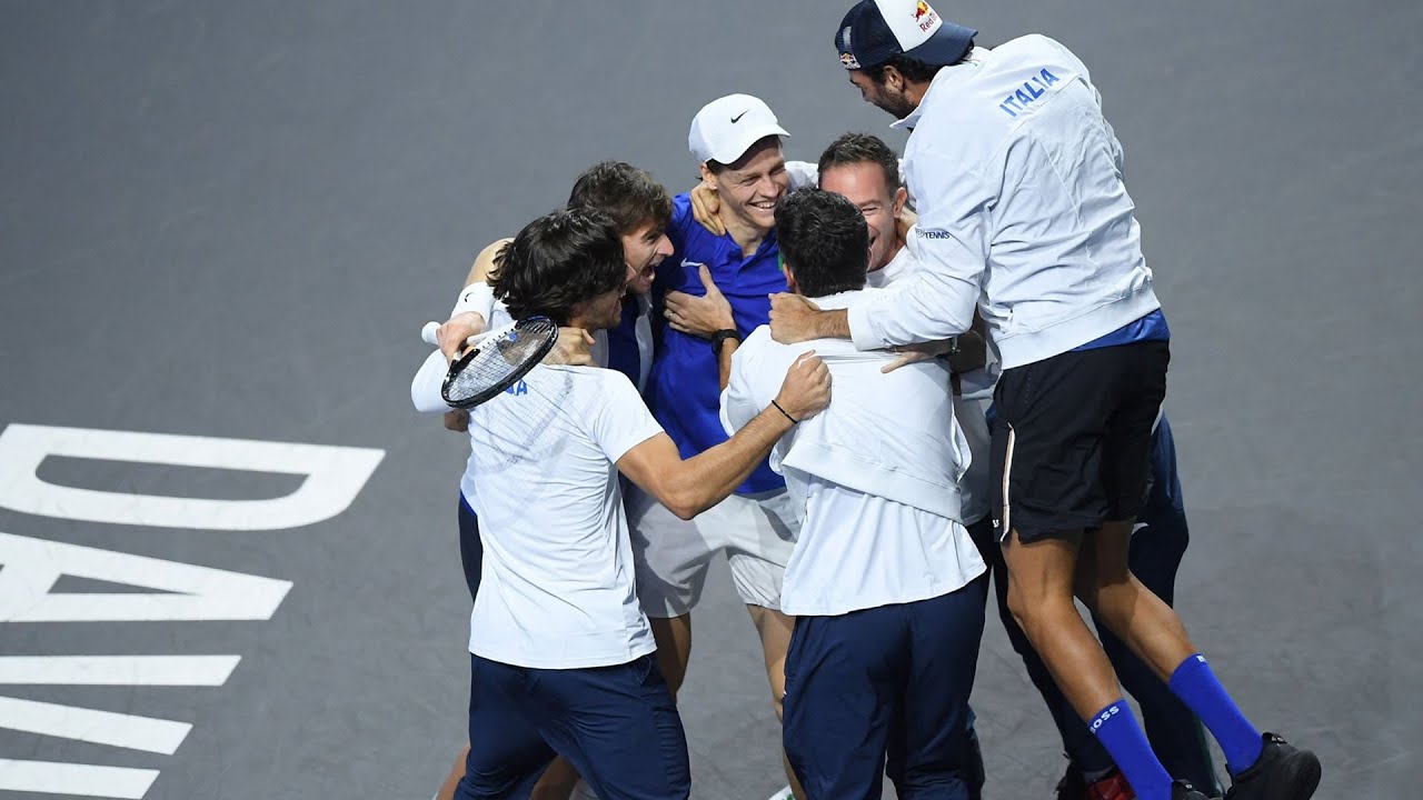Sinner's Emotional Champion Celebration of the Davis Cup 2023 Title with His Teammates