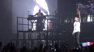 Jay-Z - Izzo (H.O.V.A) + Hard Knock Life (The Ghetto Anthem) (Live)