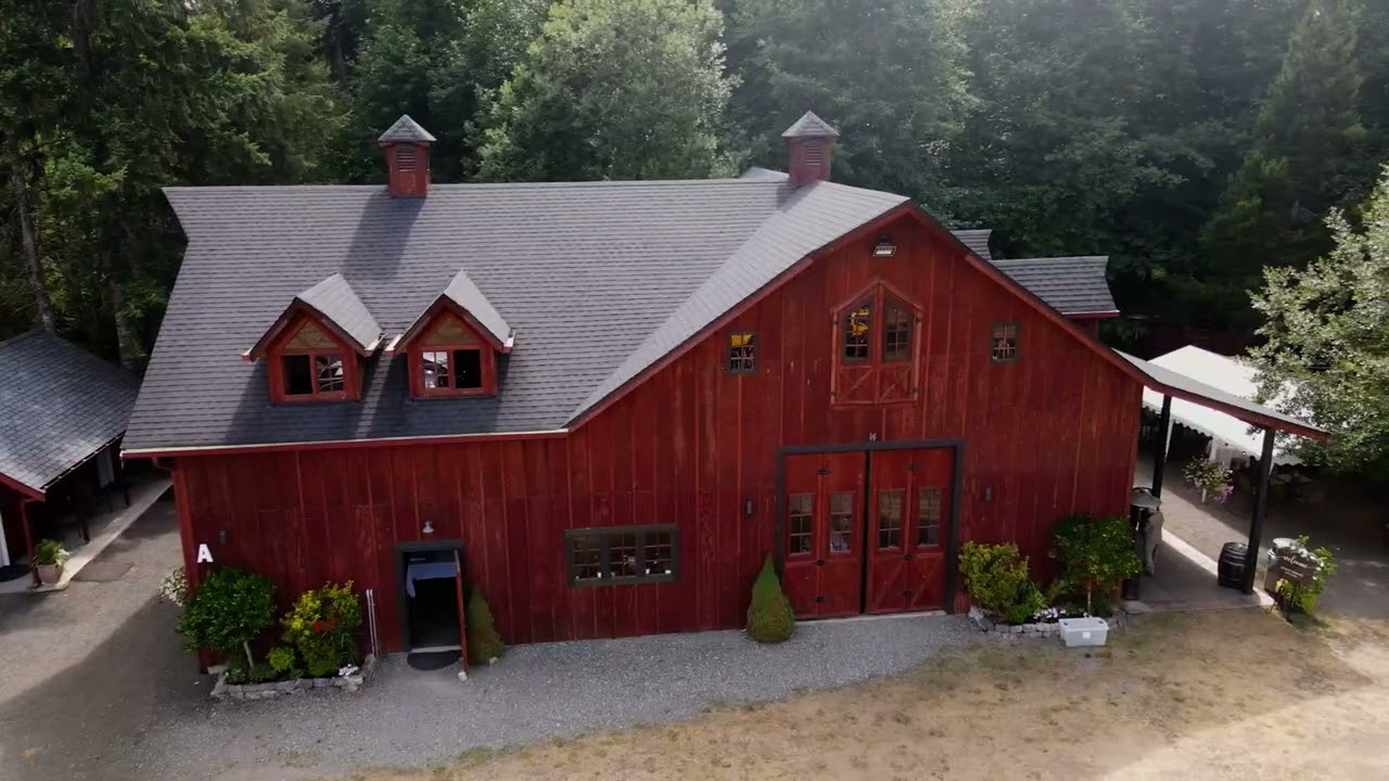 Capitol City Barn Wedding Venue Olympia Washington