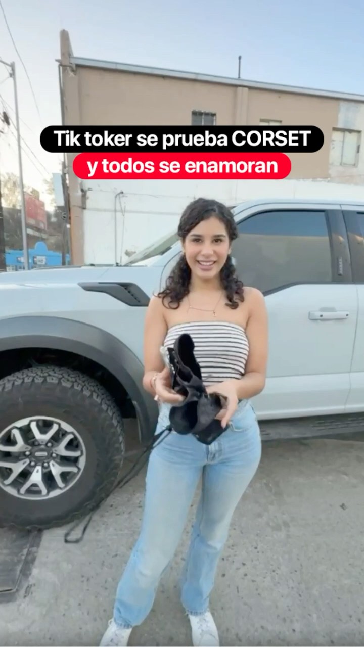 Tik toker se prueba CORSET y todos se enamoran @priscilaespatola