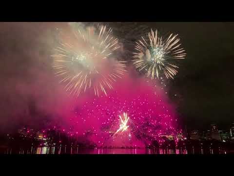 Βίντεο: Πώς να φτάσετε στο Παγκόσμιο Πρωτάθλημα Πυροτεχνημάτων στο Σαν Ρέμο