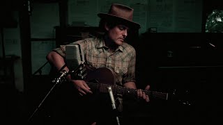 Gregory Alan Isakov - She Always Takes It Black (OFFICIAL LIVE VIDEO) Resimi