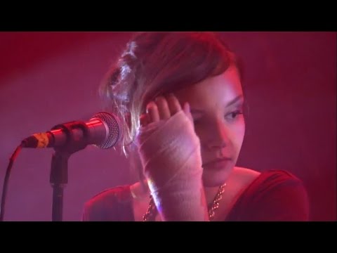 CHVRCHES Now Is Not The Time (Arte Live - YouTube