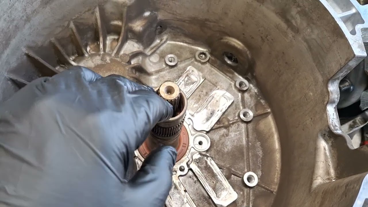 Ford Focus/Fiesta Dual Clutch Auto | Замена сальника входного вала!