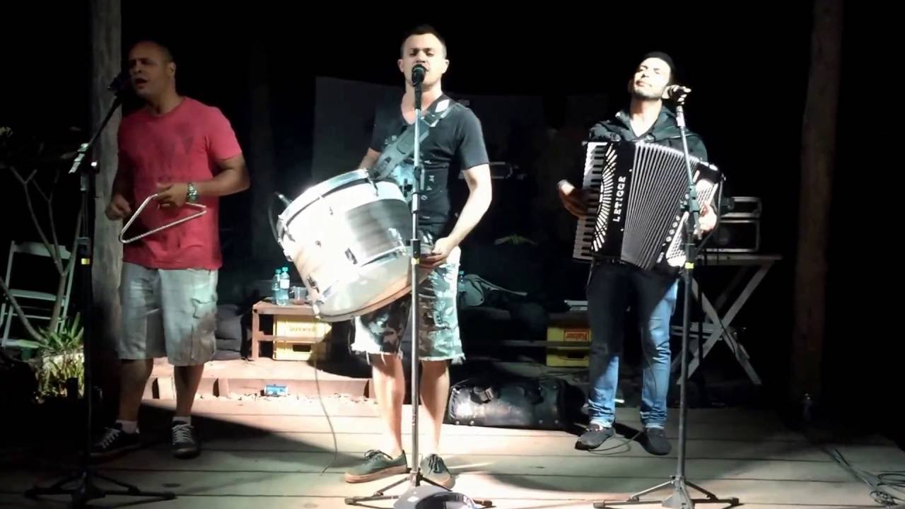 A Blusa Dela, Beijo Agonizante, Confidencia - Trio Saculejo