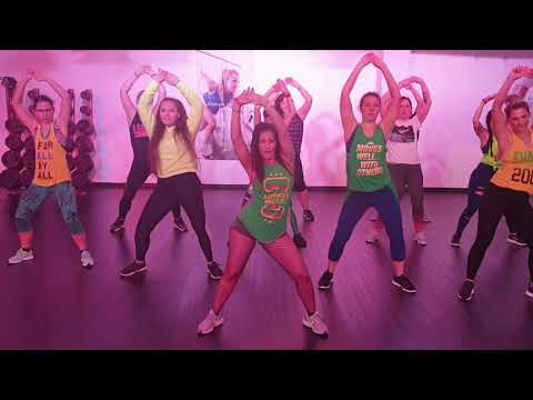 EU TO MALUCO (Funk Carioca) Zumba Fitness Choreo  [ Lisi's Chicas]